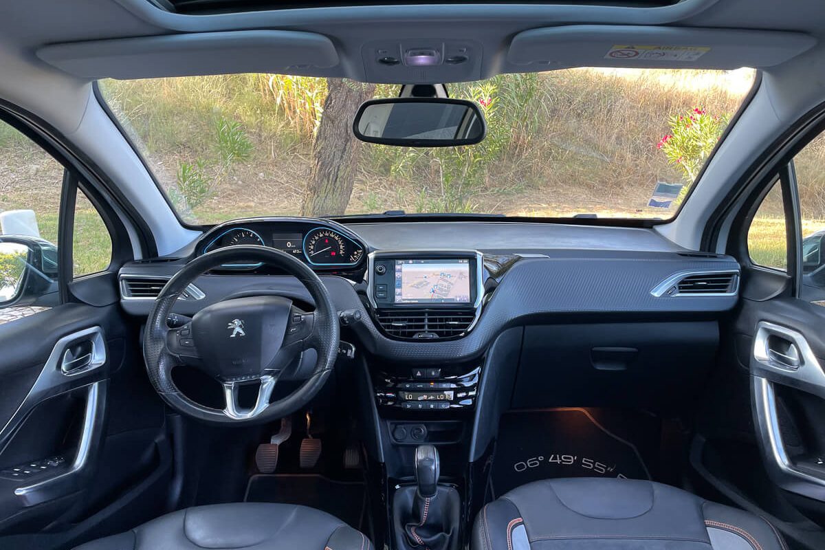 Peugeot 2008_-25