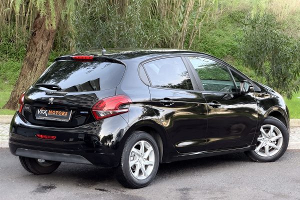 Peugeot 208 00-QV-20-16