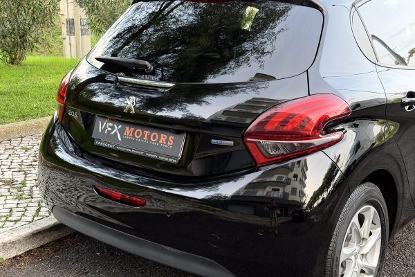 Peugeot 208 00-QV-20-17