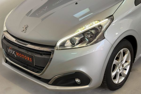 Peugeot 208 00-QV-90-14
