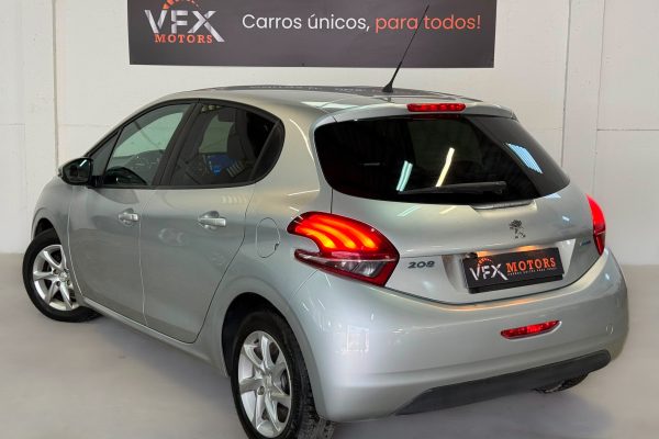 Peugeot 208 00-QV-90-23