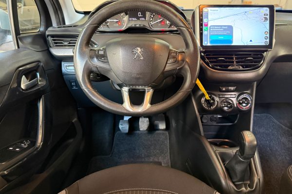 Peugeot 208 00-QV-90-28