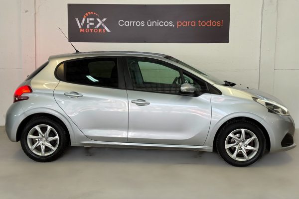 Peugeot 208 00-QV-90-6
