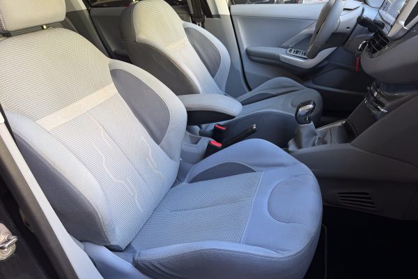 Peugeot 208 01-MT-03-10