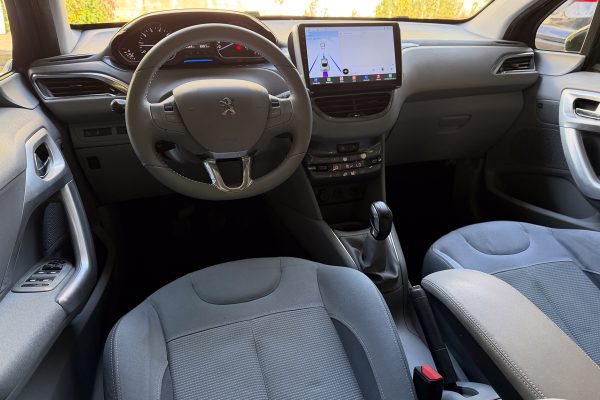 Peugeot 208 01-MT-03-12