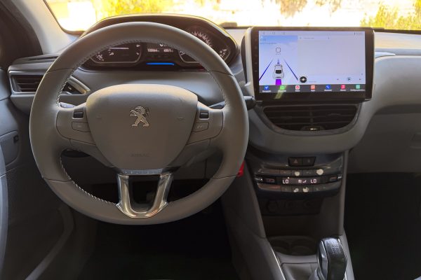 Peugeot 208 01-MT-03-13