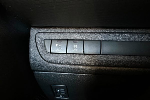 Peugeot 208 15-SD-36-26