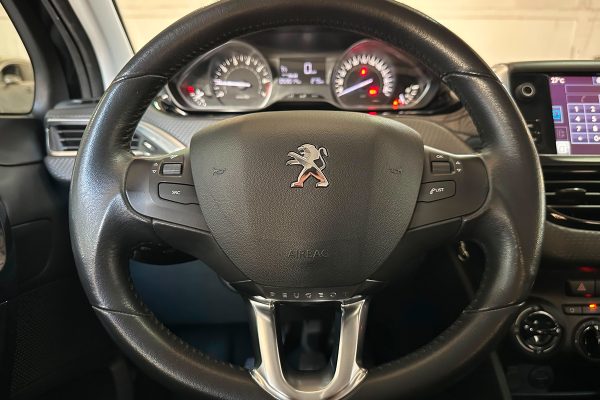 Peugeot 208 15-SD-36-27