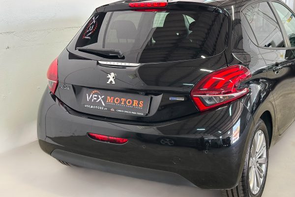 Peugeot 208 15-SD-36-5
