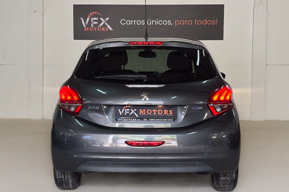 Peugeot 208 67-QX-99-14