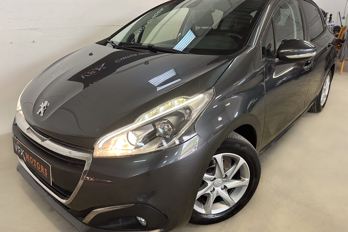 Peugeot 208 67-QX-99-27