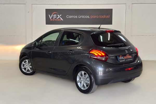 Peugeot 208 67-QX-99-29