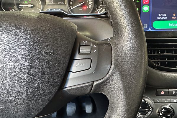 Peugeot 208 67-QX-99-5
