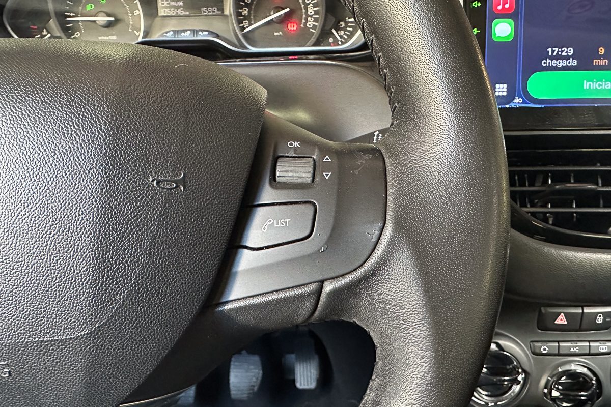 Peugeot 208 67-QX-99-5