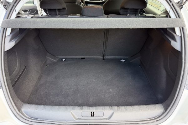 Peugeot 308 60-ZC-95