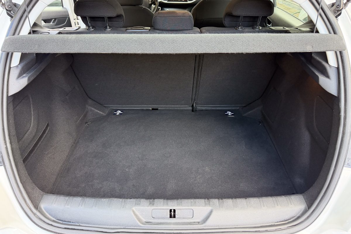 Peugeot 308 60-ZC-95