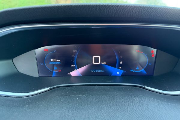 Peugeot 308 AD-95-IU-18