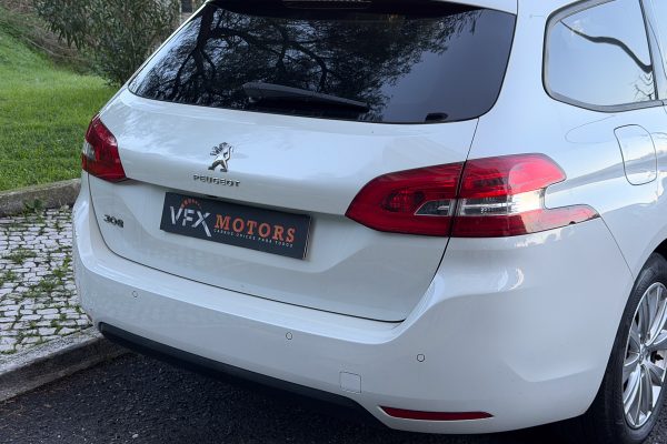 Peugeot 308 AD-95-IU-24