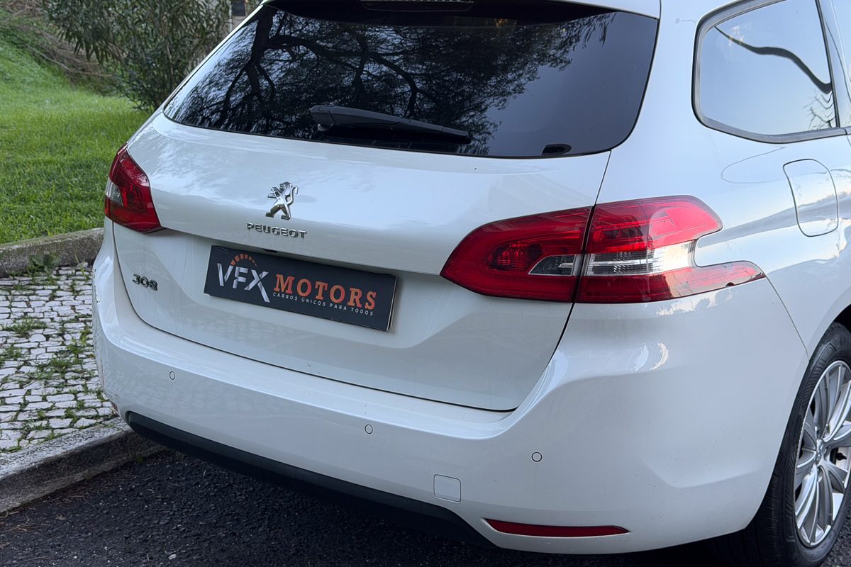 Peugeot 308 AD-95-IU-24