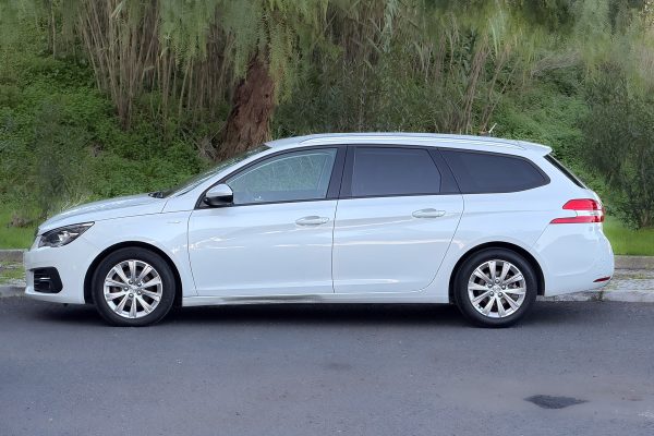 Peugeot 308 AD-95-IU-29