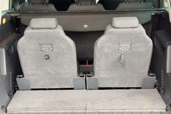 Peugeot 5008 03-PS-64-2