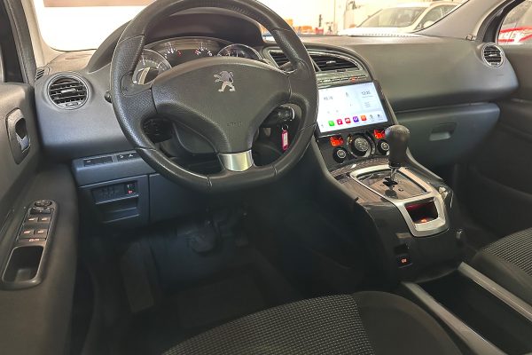 Peugeot 5008 1.6 hdi 63-IR-92-18