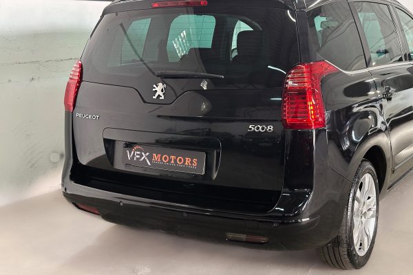 Peugeot 5008 1.6 hdi 63-IR-92-19