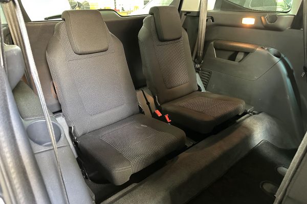 Peugeot 5008 1.6 hdi 63-IR-92-22