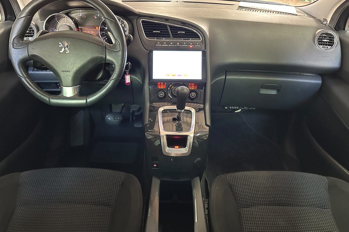 Peugeot 5008 1.6 hdi 63-IR-92-27