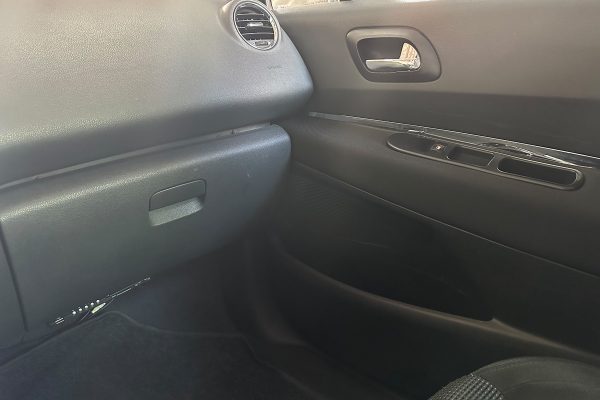 Peugeot 5008 1.6 hdi 63-IR-92-7