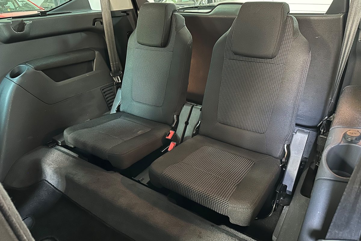 Peugeot 5008 1.6 hdi 63-IR-92-8