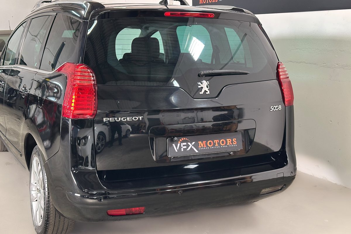 Peugeot 5008 1.6 hdi 63-IR-92