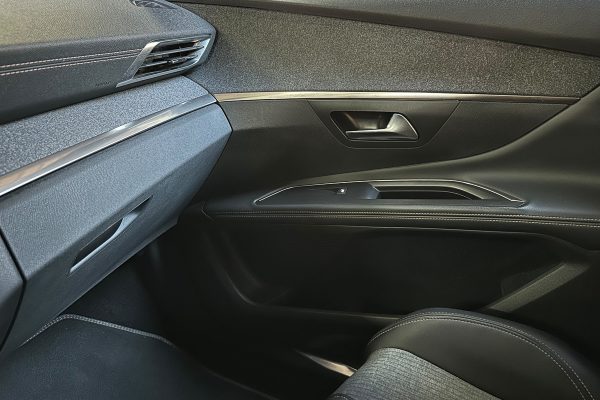 Peugeot 5008 22-ZI-52-9