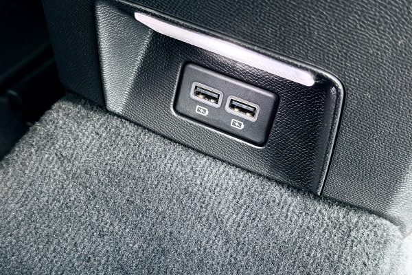 Peugeot 508 sw Hybrid-17