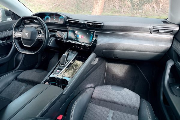 Peugeot 508 sw Hybrid-18