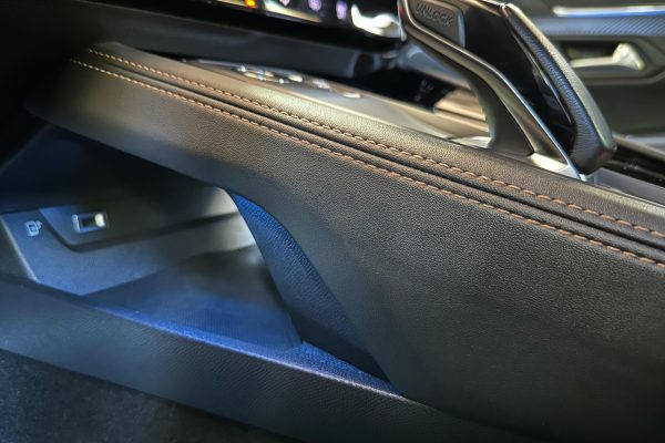 Peugeot 508 sw gt Hybrid -26