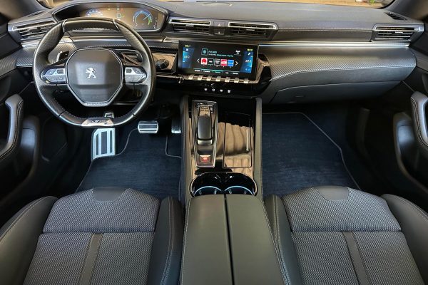 Peugeot 508 sw gt Hybrid -39