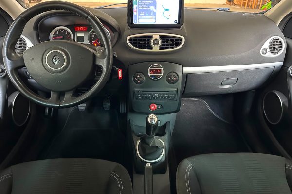 RENAULT CLIO SW 09-JQ-07-23