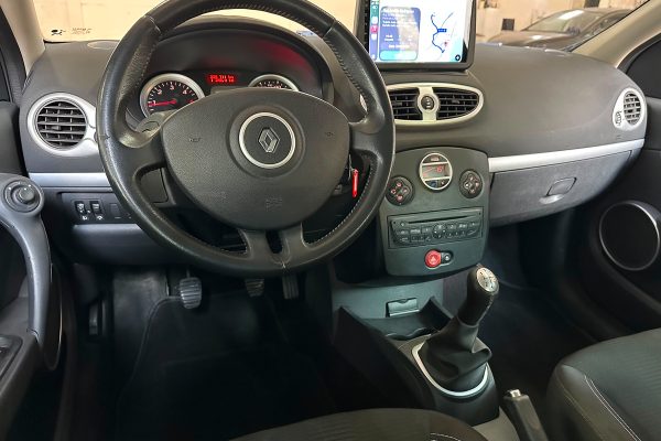RENAULT CLIO SW 09-JQ-07-24