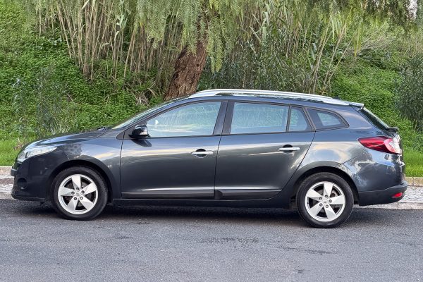 Renault MEgane 32-LO-63-24