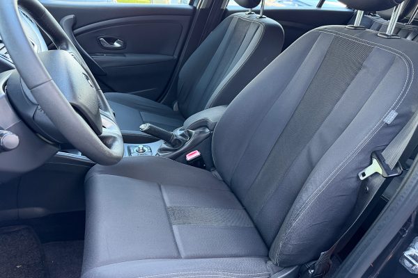 Renault MEgane 32-LO-63-6