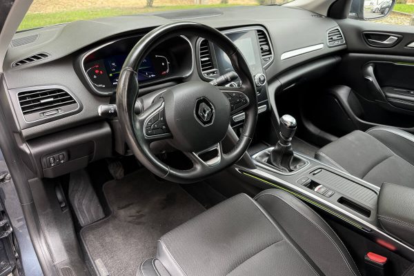Renault Megane-16