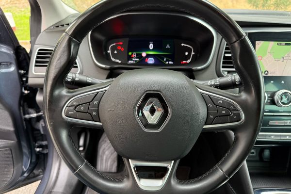 Renault Megane-23