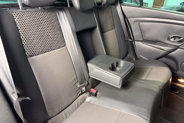 Renault Megane 27-ND-61-3