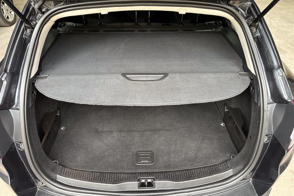 Renault Megane 32-LO-63-14