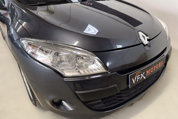 Renault Megane 32-LO-63-26