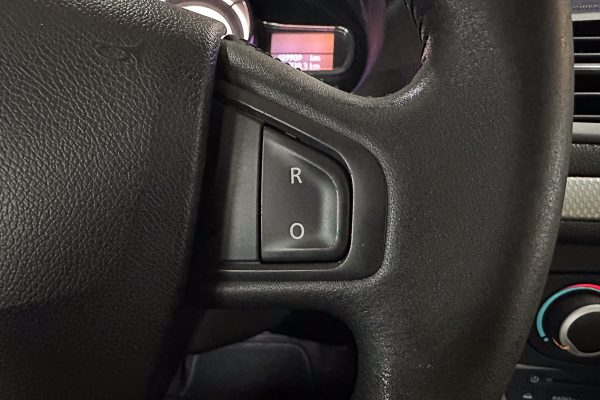 Renault Megane 32-LO-63-9