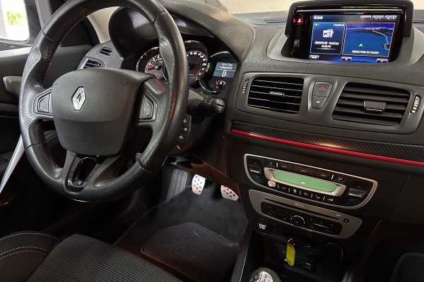 Renault Megane 70-OU-43-3