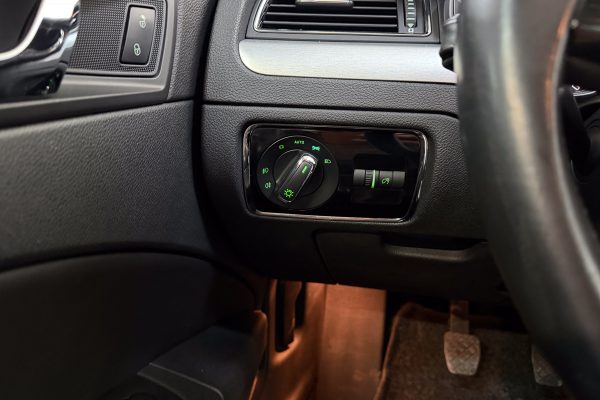 SKODA SUPERB 23-QG-02-13