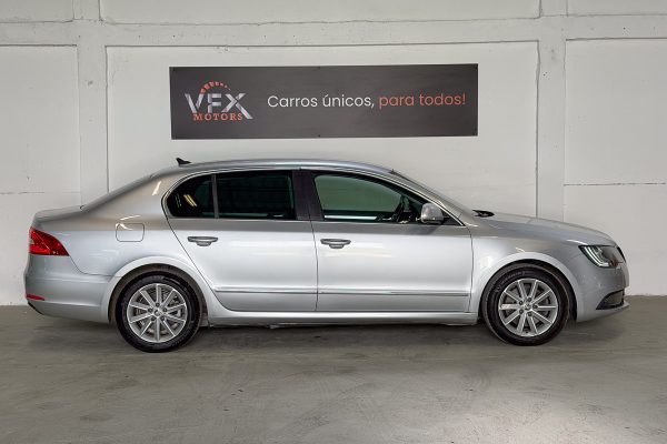 SKODA SUPERB 23-QG-02-27